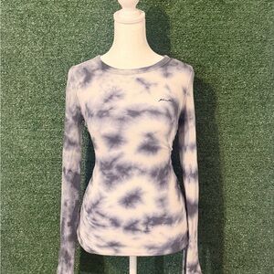 PINK Victoria's Secret Blue Tie-Dye Long Sleeve Top